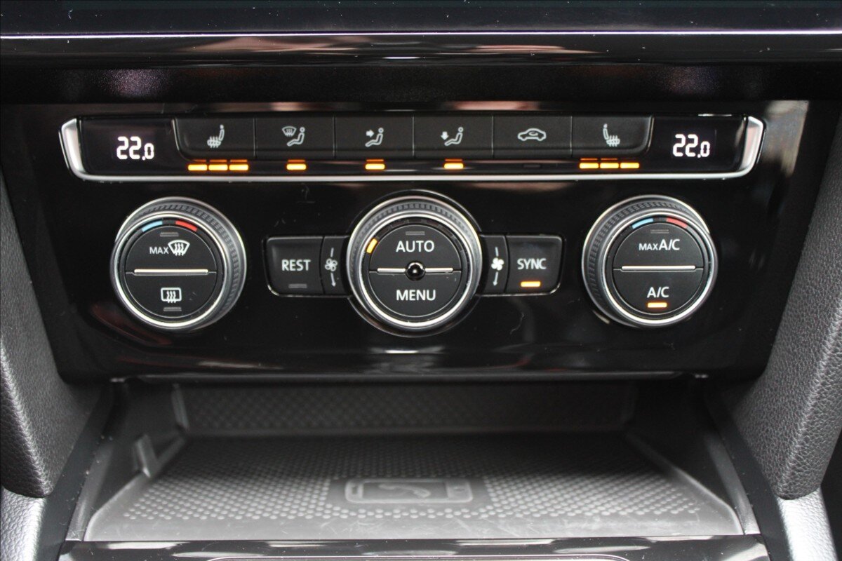 Volkswagen Arteon Liftback 2,0 l 176 kw