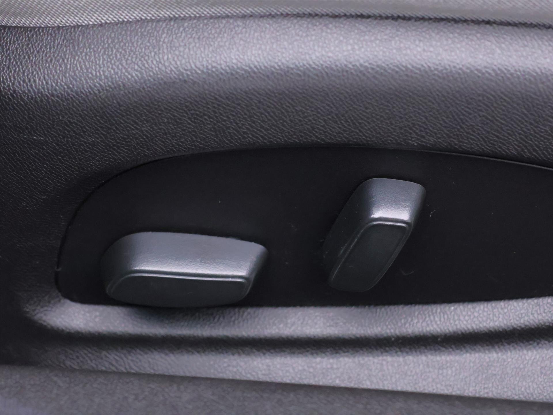 Chevrolet Camaro Kupé 6,2 l 333 kw