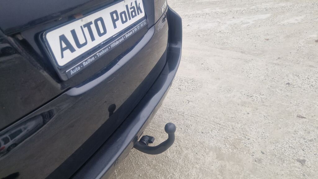 Toyota RAV4 SUV 2,2 l 130 kw