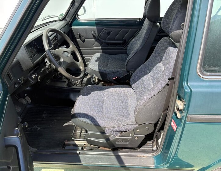 Lada Niva SUV / Terénní 1,7 l 60 kw