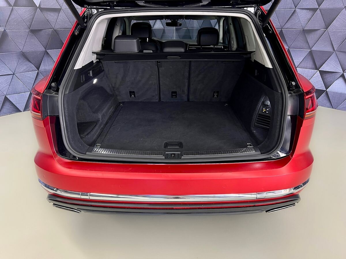 Volkswagen Touareg SUV / Terénní 3,0 l 210 kw