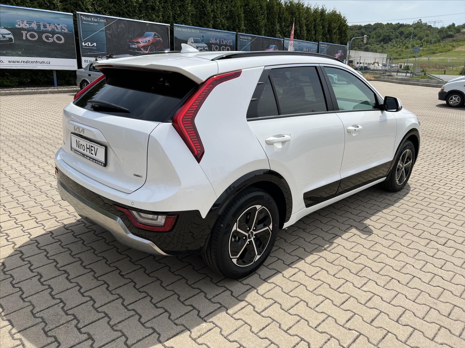 KIA Niro CUV / Crossover 1,6 l 95 kw