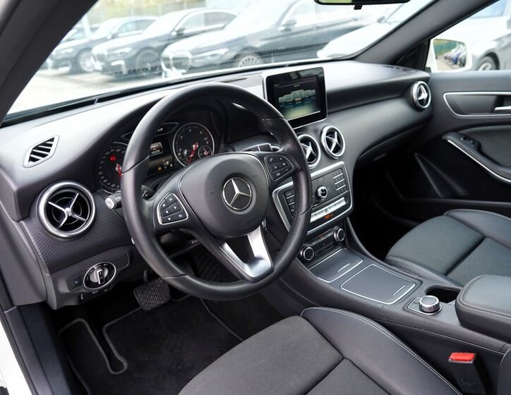 Mercedes-Benz Třídy A Hatchback 1,5 l 80 kw