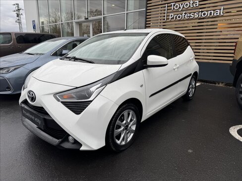 Toyota Aygo Hatchback 998,0 53 kw