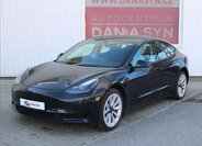 Tesla Model 3 Sedan / Limuzína 0,0 208 kw
