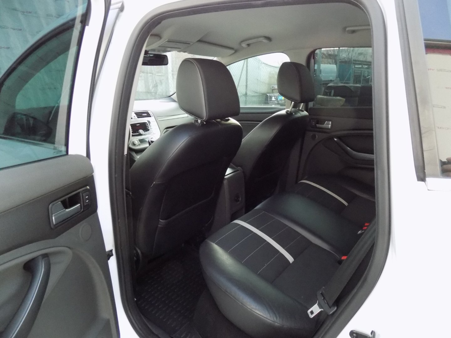 Ford Kuga SUV / Terénní 2,0 l 120 kw