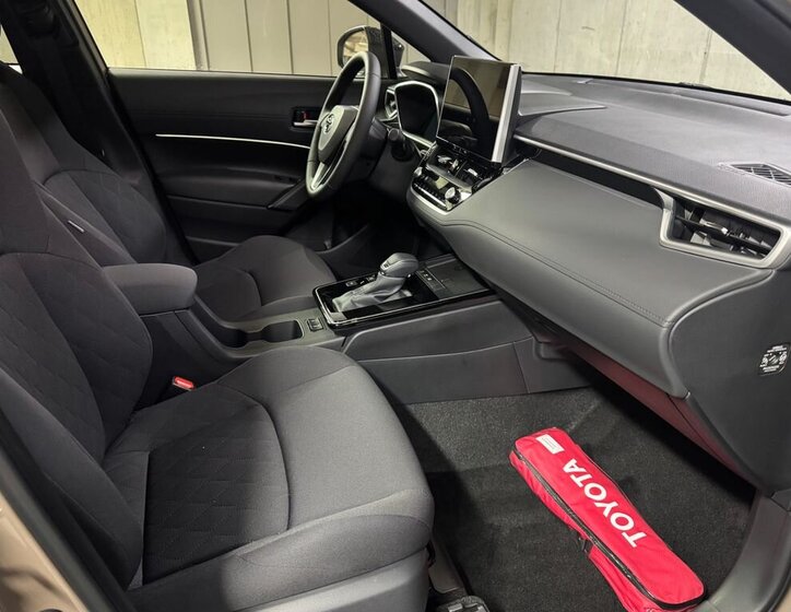 Toyota Corolla Cross SUV / Terénní 1,8 l 98 kw