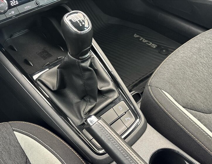 Škoda Scala Hatchback 1,6 l 85 kw