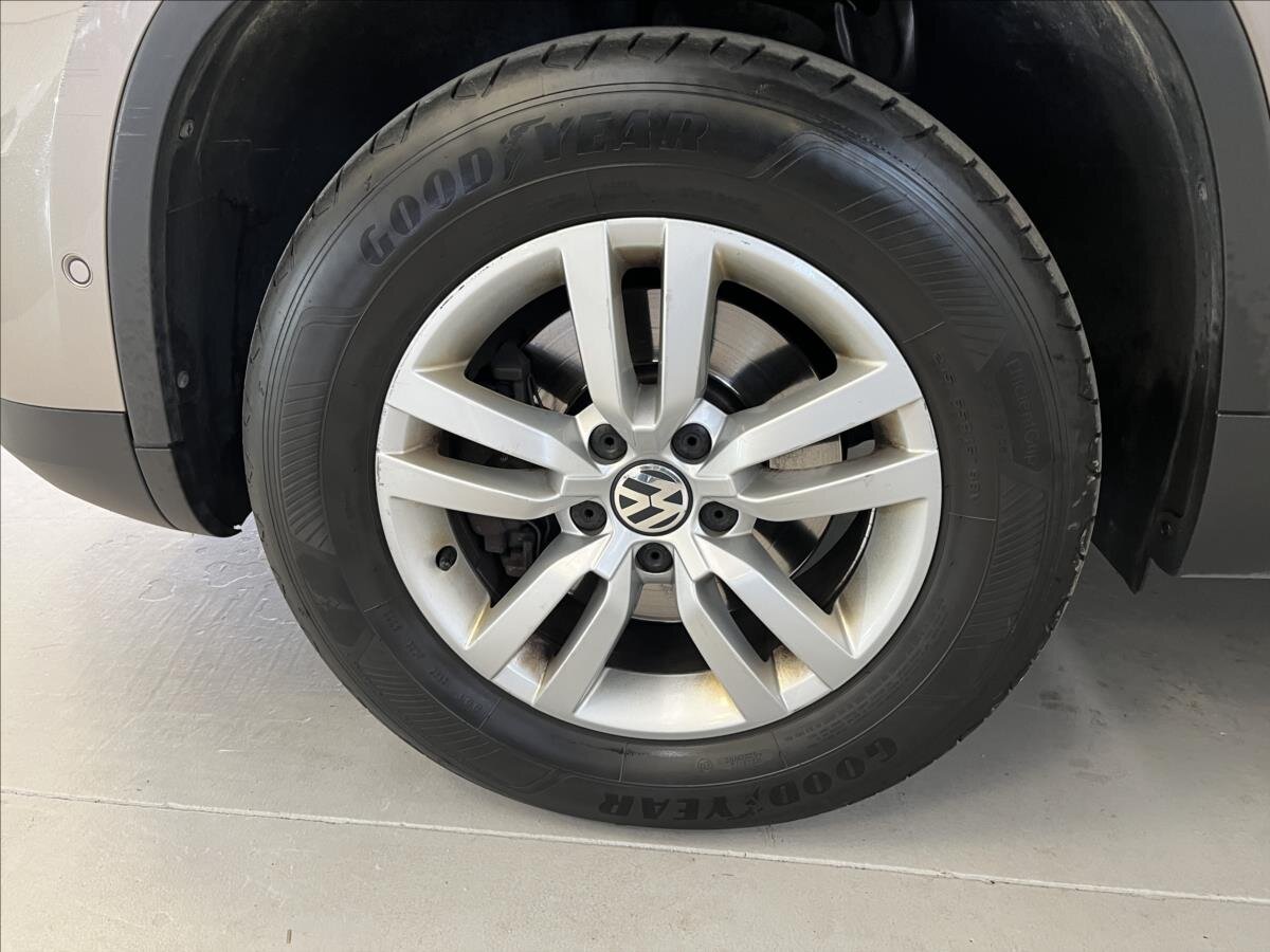 Volkswagen Tiguan SUV 2,0 l 81 kw