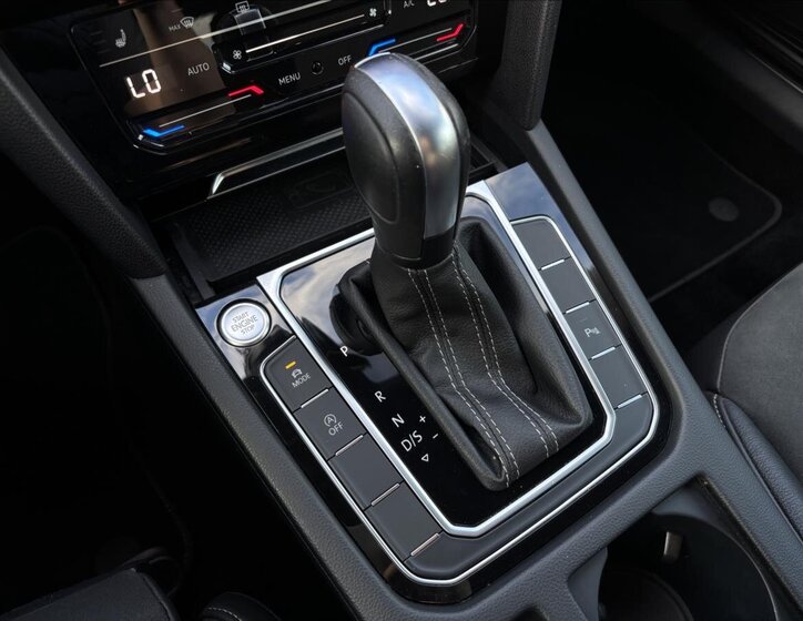 Volkswagen Arteon Liftback 2,0 l 206 kw