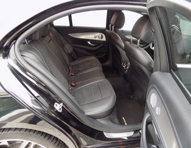 Mercedes-Benz Třídy E Sedan 3,0 l 190 kw