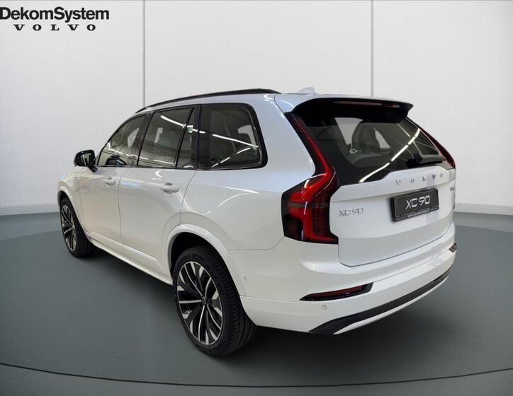 Volvo XC90 4