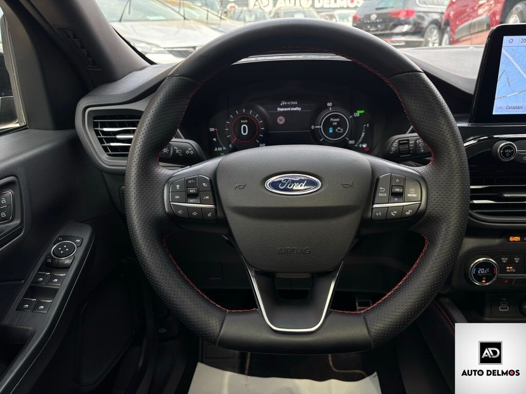 Ford Kuga SUV / Terénní 2,5 l 165 kw