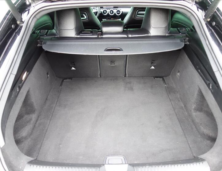 Mercedes-Benz CLA 33