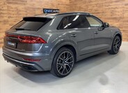 Audi Q8 3