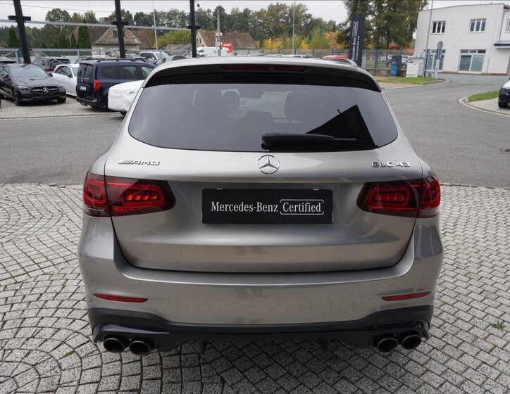 Mercedes-Benz GLC SUV 3,0 l 287 kw