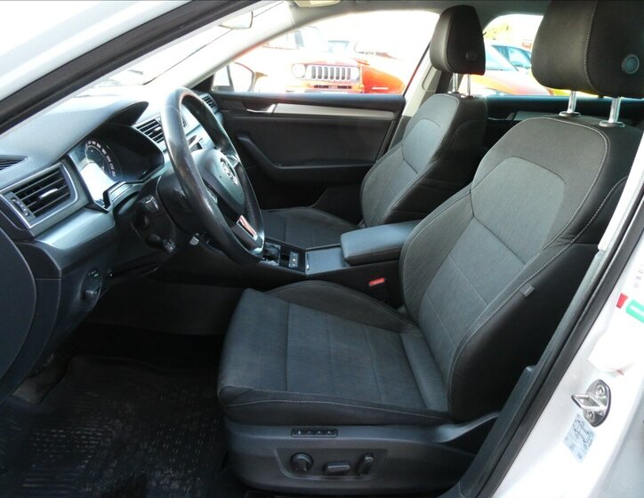 Škoda Superb Kombi 2,0 l 110 kw