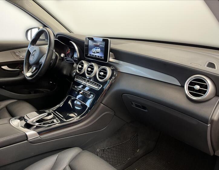 Mercedes-Benz GLC 14