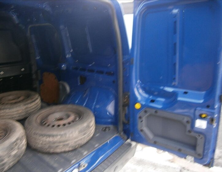 Ford Transit Connect 9