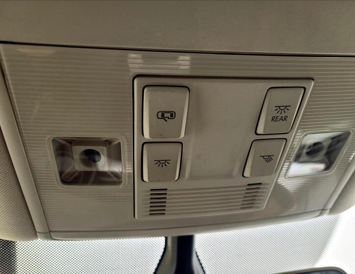 Volkswagen Passat Kombi 1,6 l 88 kw