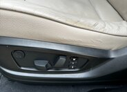 BMW X5 Kombi 3,0 l 180 kw