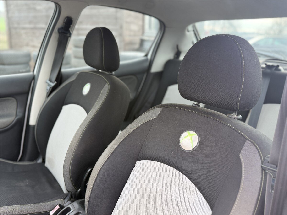 Peugeot 206 Hatchback 1,4 l 50 kw