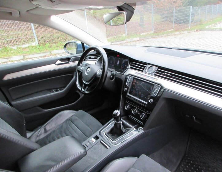 Volkswagen Passat Kombi 1,6 l 88 kw