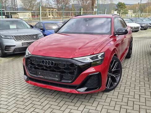 Audi Q8 SUV / Terénní 3,0 l 210 kw