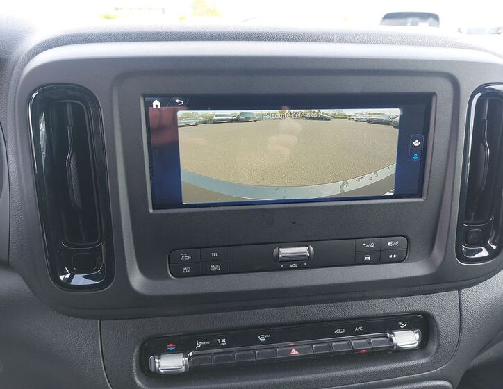 Mercedes-Benz Vito 18