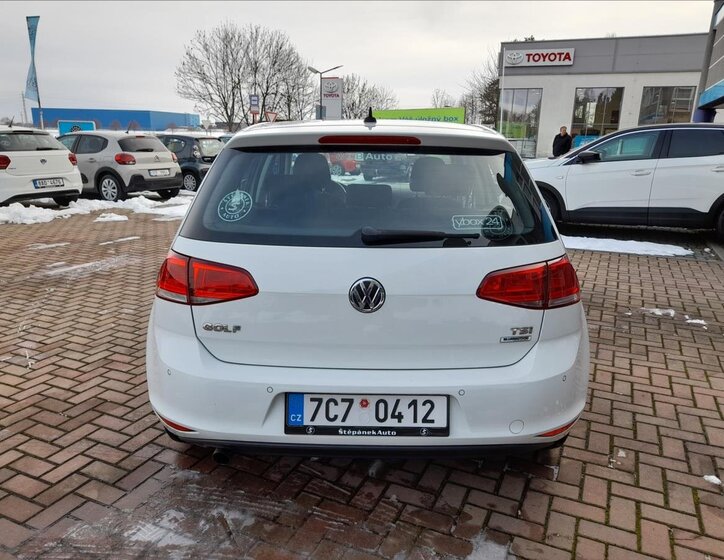 Volkswagen Golf Hatchback 1,2 l 81 kw