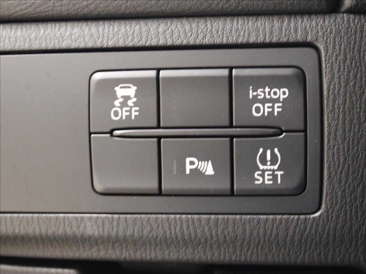 Mazda 6 Sedan 2,0 l 121 kw