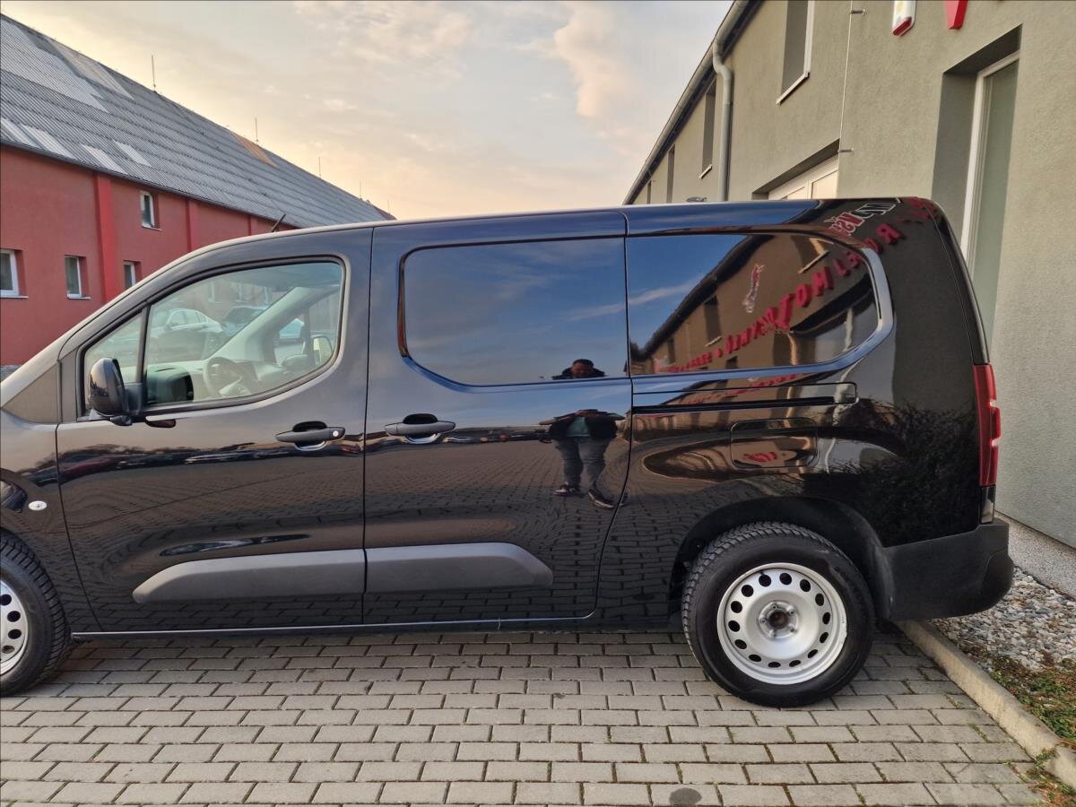 Opel Combo Skříň 1,5 l 75 kw