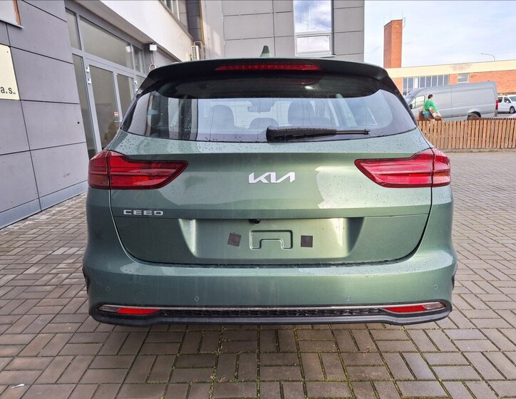 KIA Ceed 5