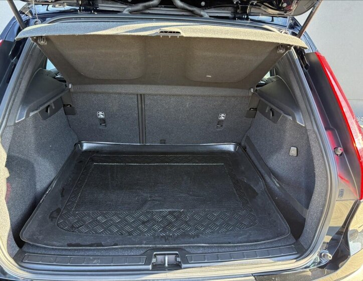 Volvo XC40 Kombi 1,5 l 95 kw