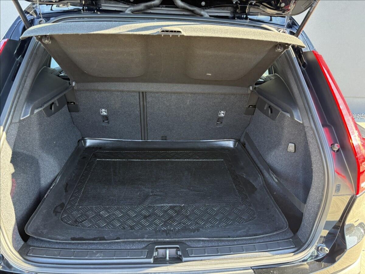 Volvo XC40 Kombi 1,5 l 95 kw