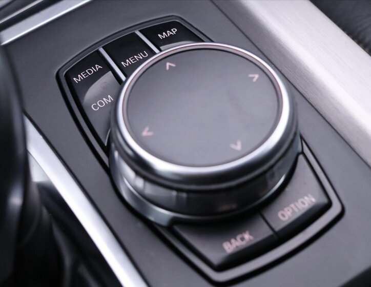 BMW X5 SUV 3,0 l 230 kw