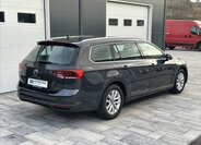 Volkswagen Passat Kombi 1,5 l 110 kw