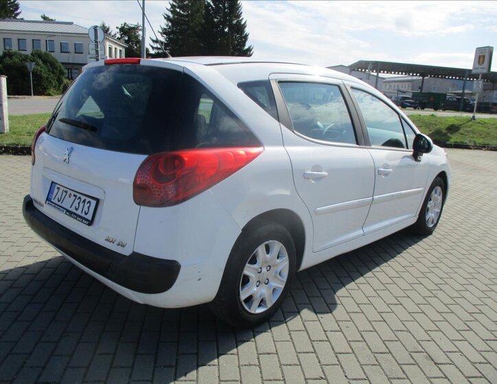 Peugeot 207 4