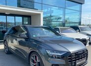 Audi SQ8 SUV 4,0 l 373 kw