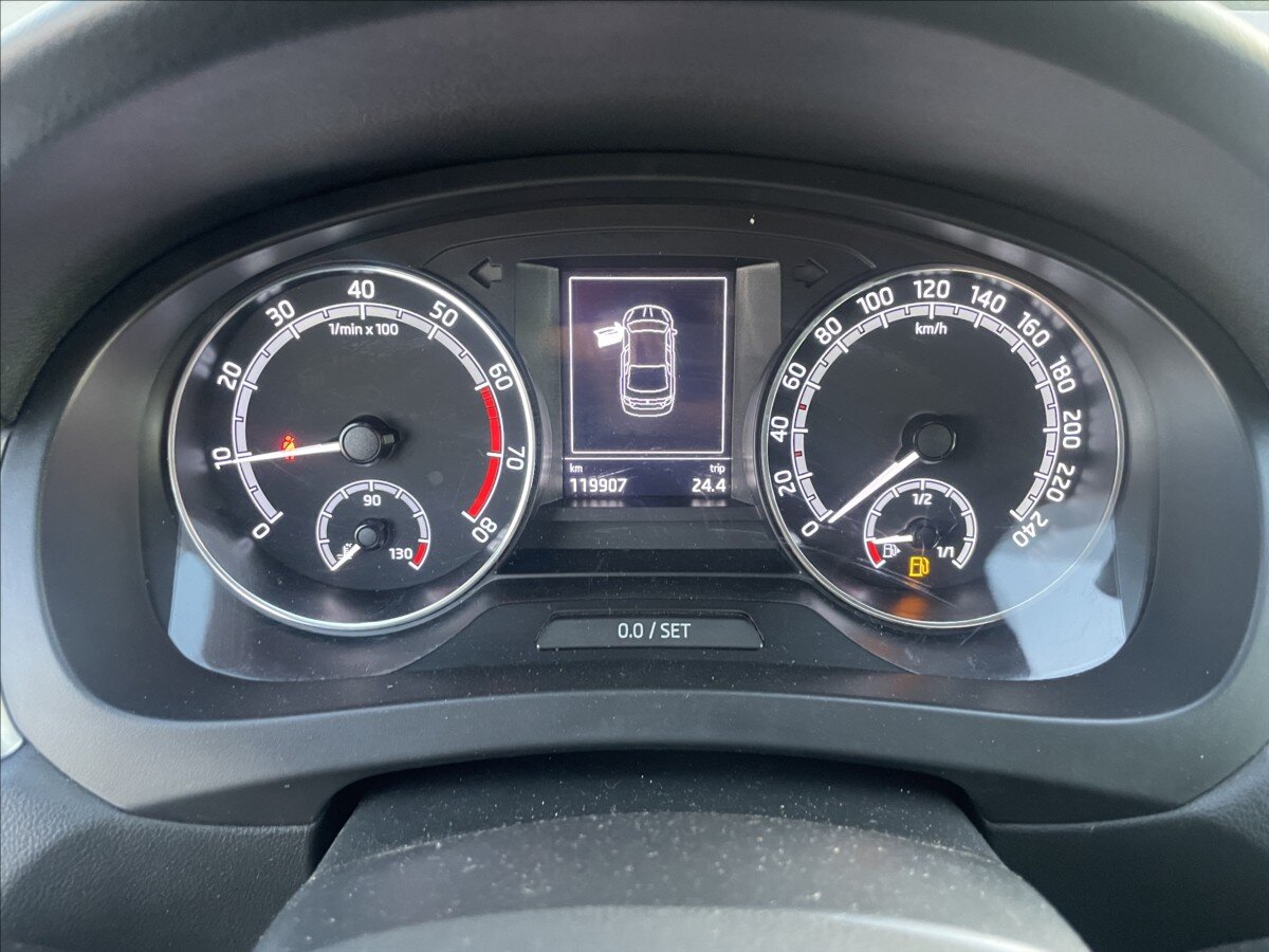 Škoda Rapid Hatchback 999,0 81 kw