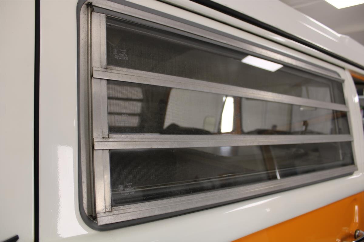 Volkswagen Transporter Kombi 1,3 l 37 kw