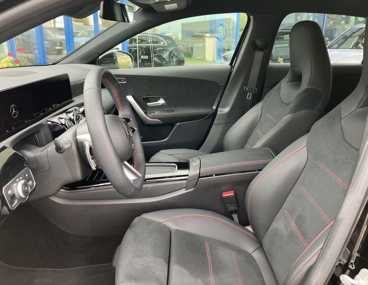 Mercedes-Benz Třídy A 13