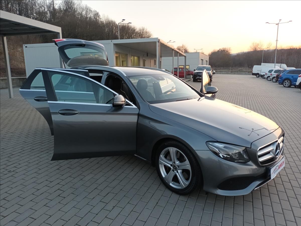 Mercedes-Benz Třídy E Kombi 3,0 l 190 kw