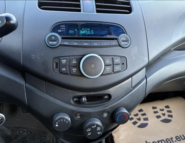 Chevrolet Spark Hatchback 995,0 50 kw