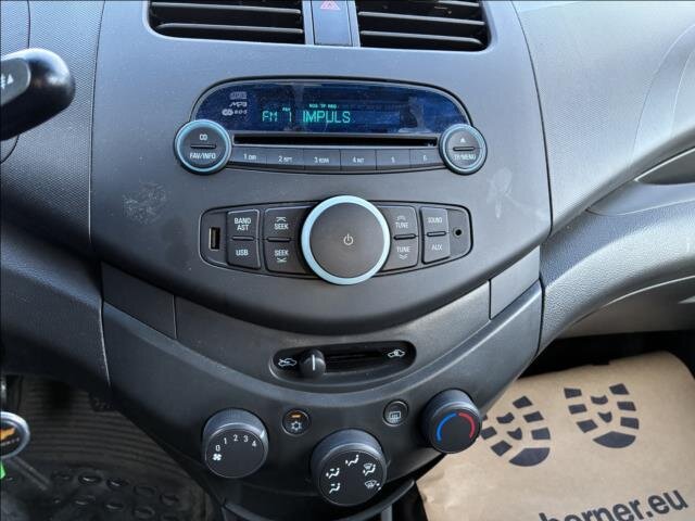 Chevrolet Spark Hatchback 995,0 50 kw