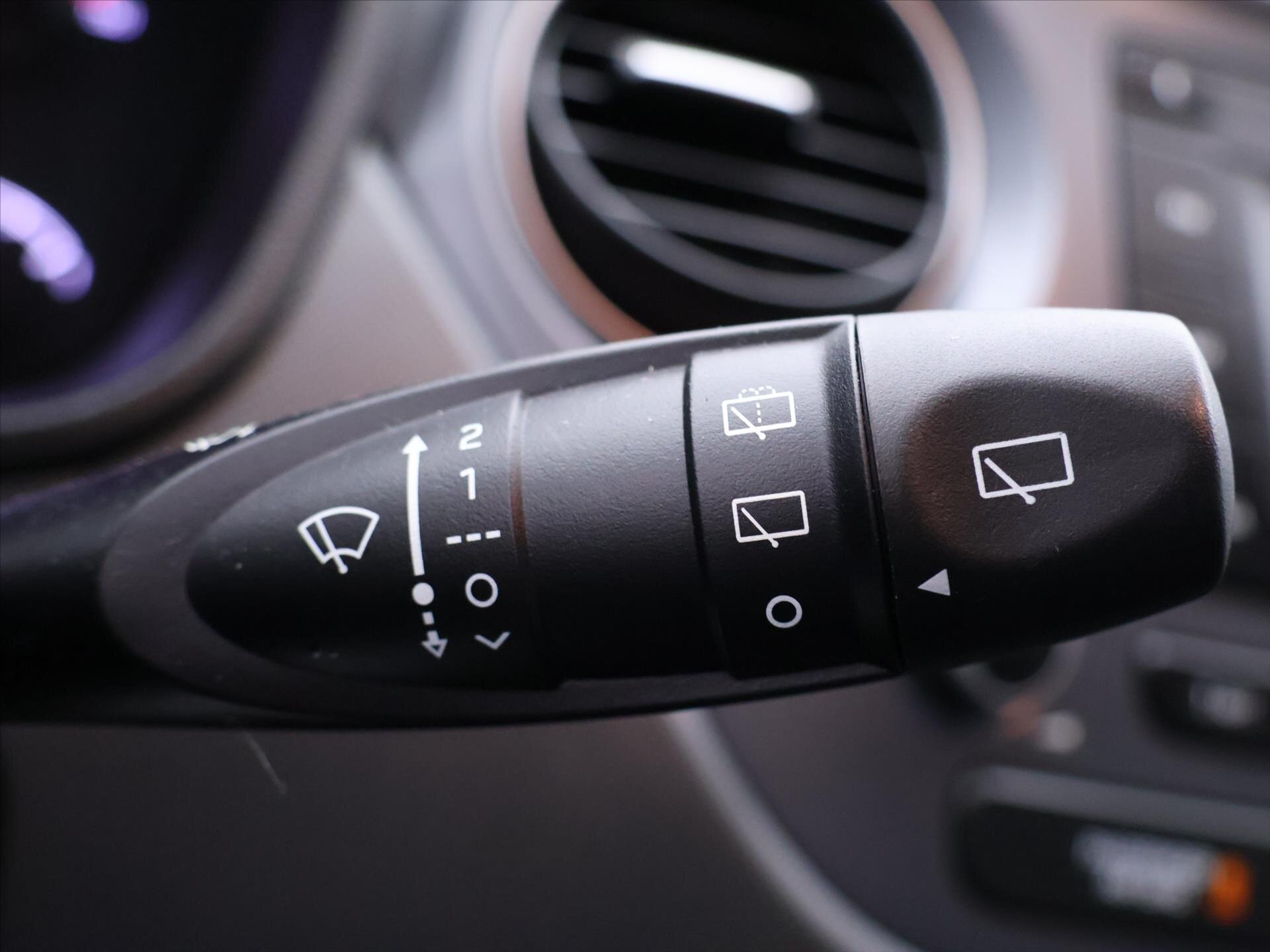 Hyundai i10 Hatchback 998,0 49 kw