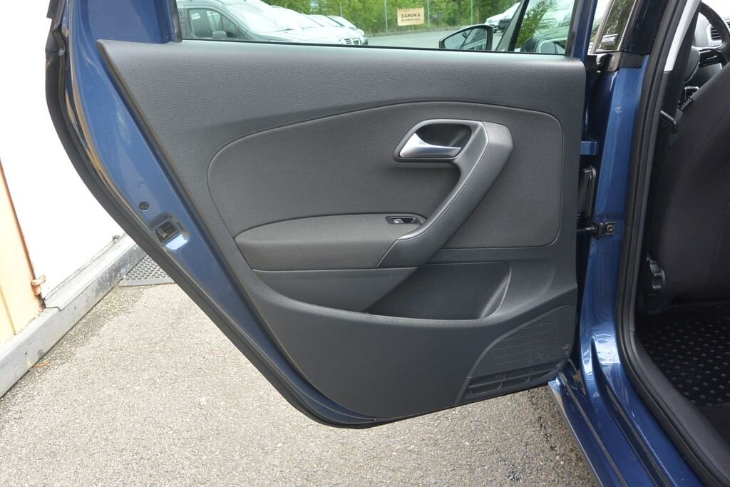 Volkswagen Polo Hatchback 999,0 55 kw
