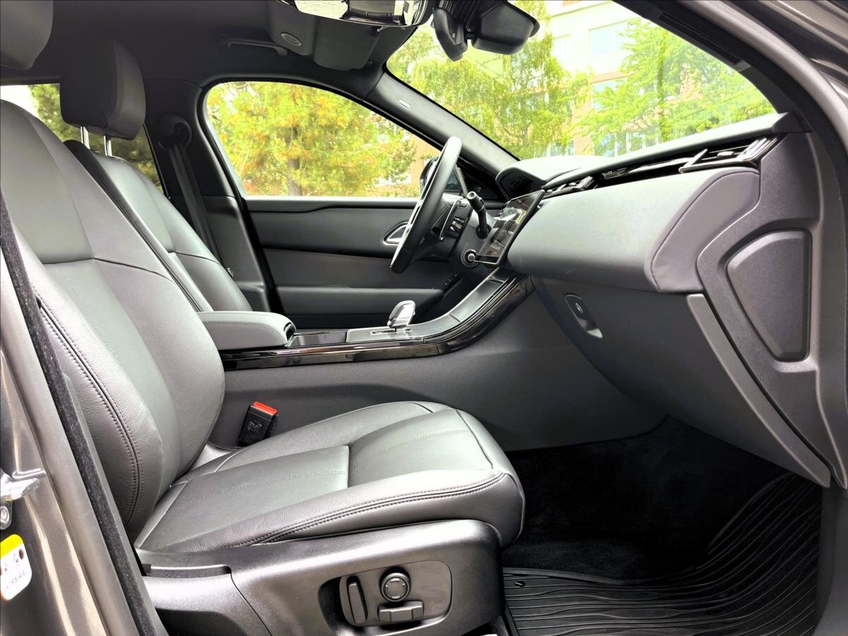 Land Rover Range Rover Velar SUV / Terénní 2,0 l 297 kw