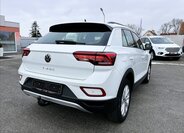 Volkswagen T-Roc 5