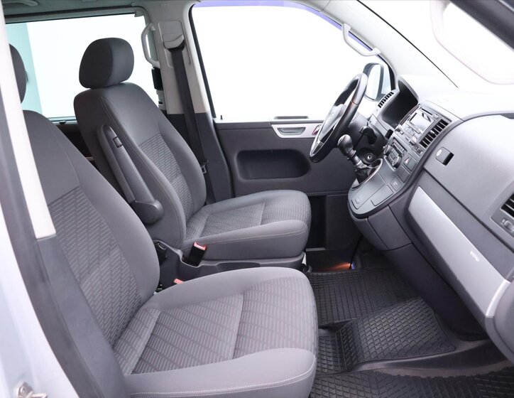 Volkswagen Multivan Kombi 2,0 l 103 kw